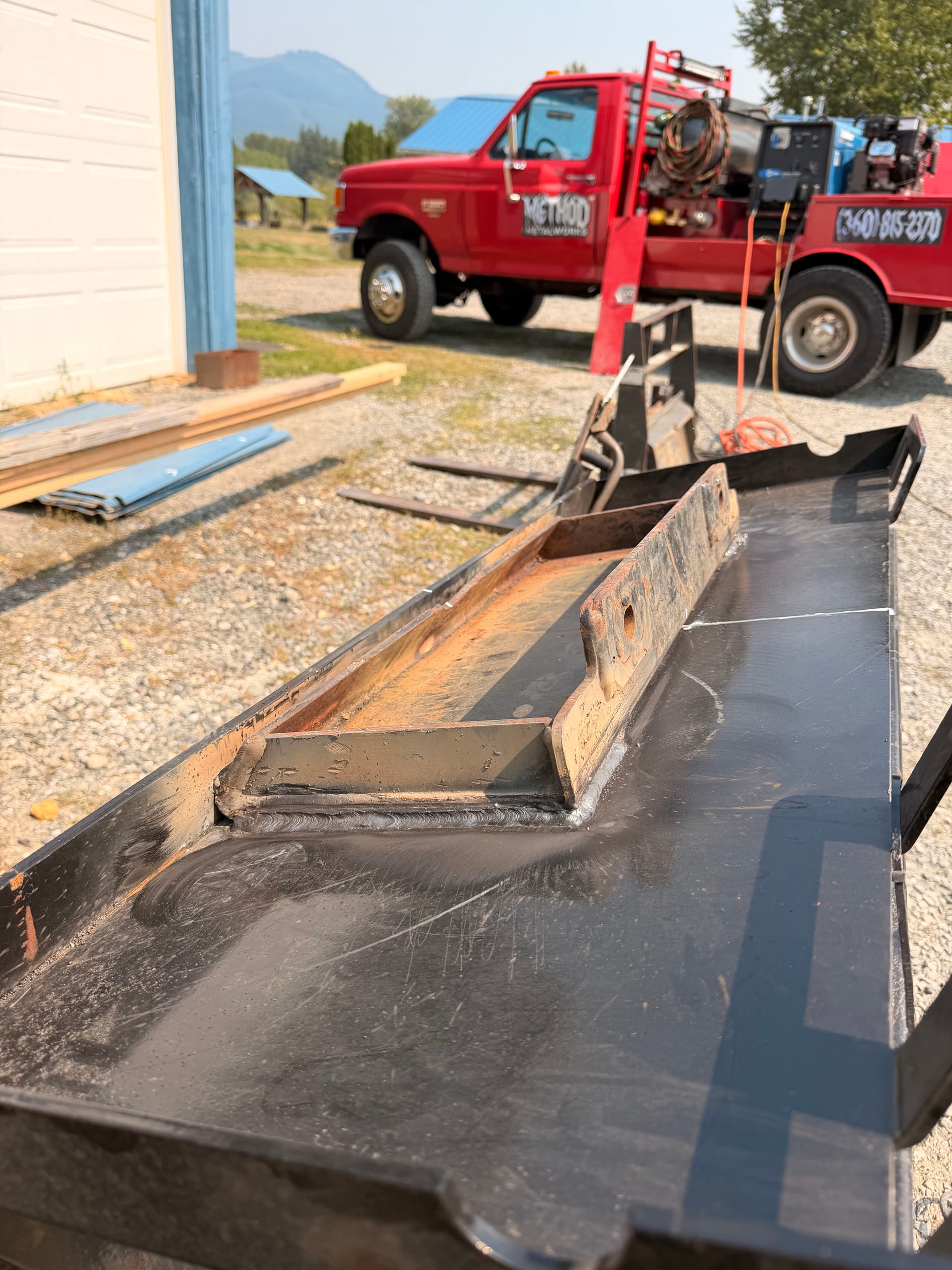 Gallery photos for Skid Steer Bucket Attachment Fabricated for Local Landscaping Crew: Image #3