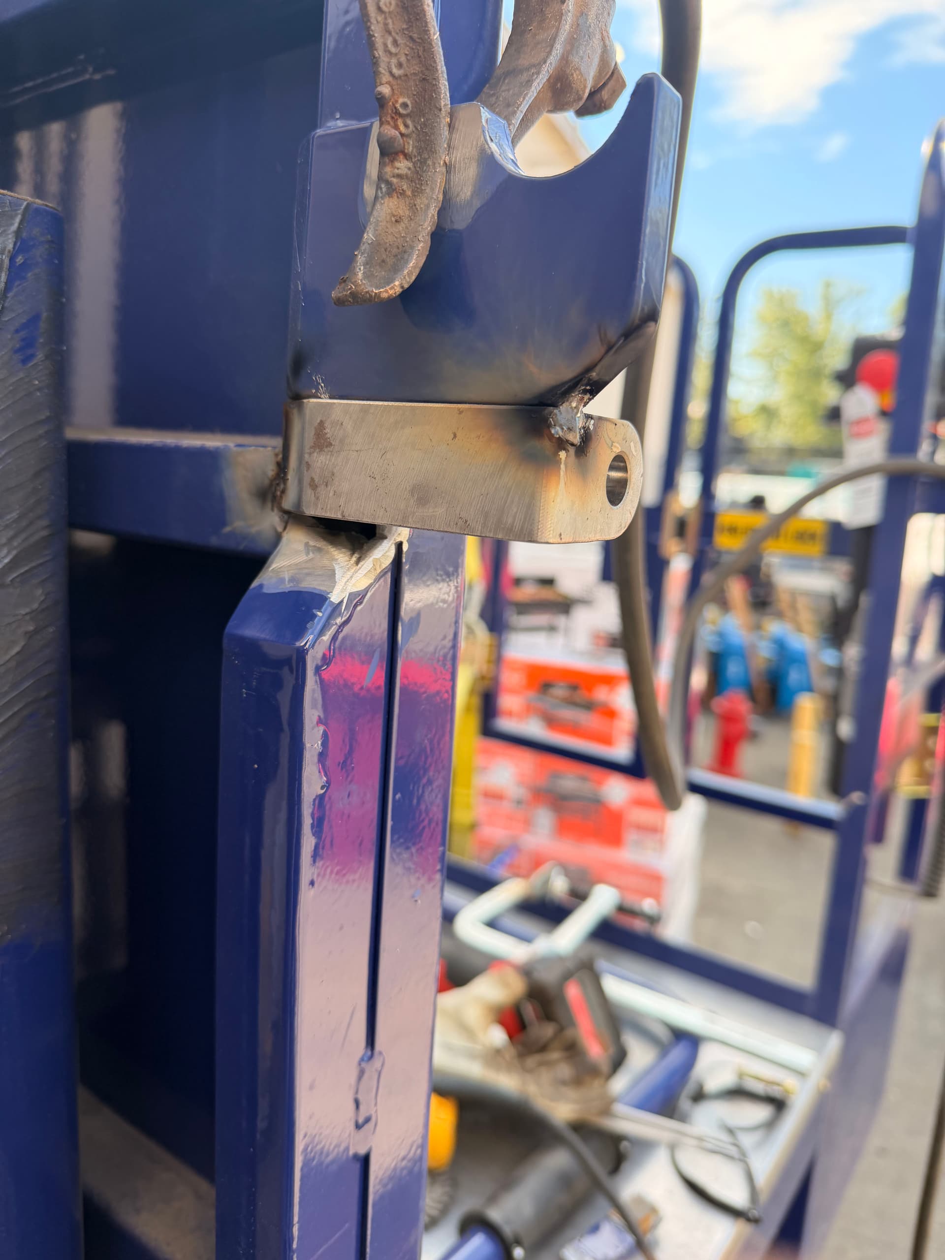 Gallery photos for Same-Day Welding Repair on a Lift Safety Door Bracket: Image #6